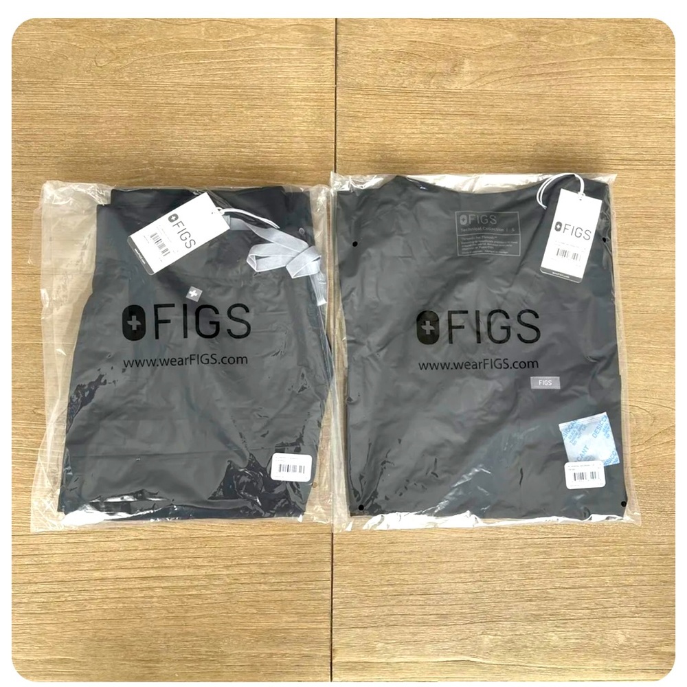 Figs scrub set